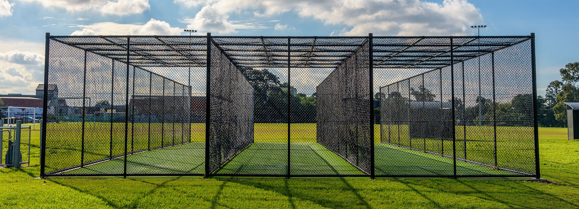 PROS AND CONS OF BATTING CAGES - Backyard Sports